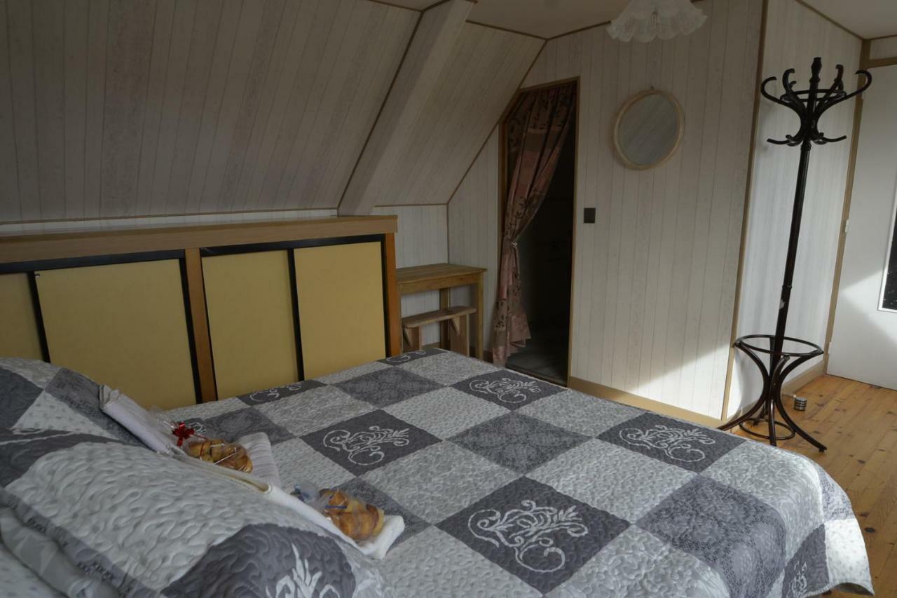 Couloumine Breizh Bed & Breakfast Saint-Aignan  Екстериор снимка